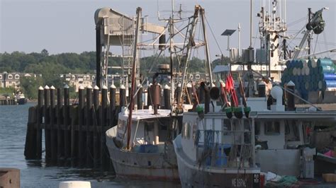 vredging|Portland, Maine dredging project due to start this fall .